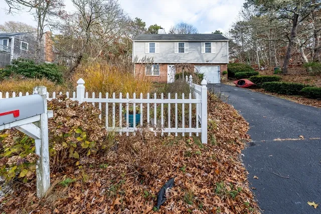 $569,000 | 27 Quaker Lane, Harwich, MA 02645