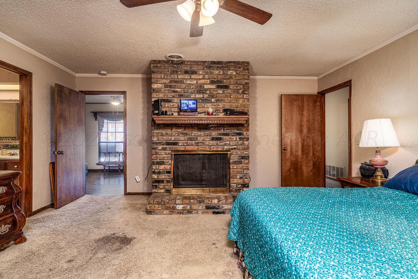 6100 Belpree Road Amarillo, TX 79106 - Photo 13 of 29 Master Bedroom View 2