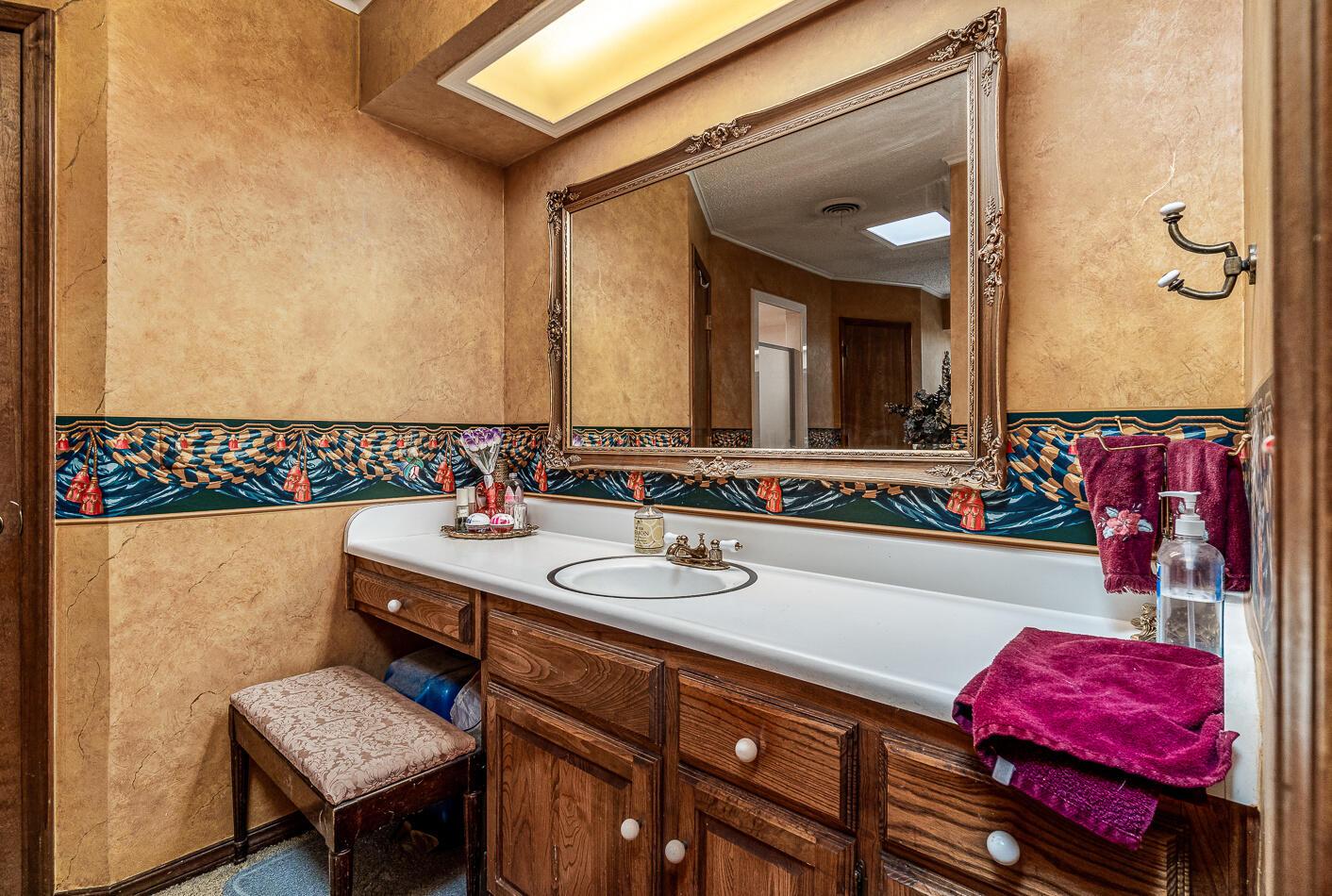 6100 Belpree Road Amarillo, TX 79106 - Photo 15 of 29 Master Bathroom