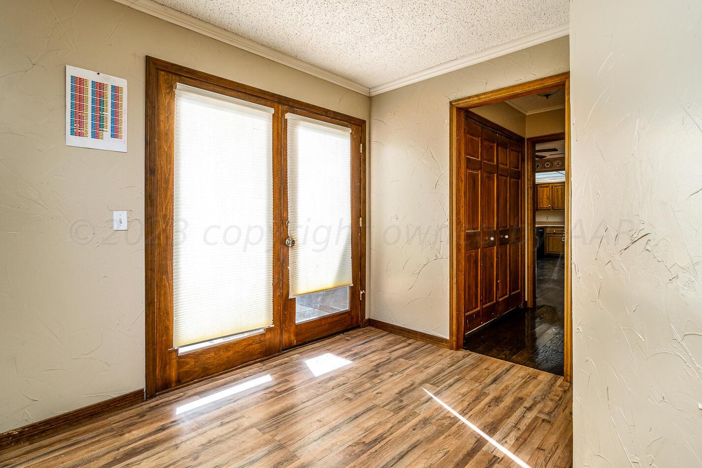 6100 Belpree Road Amarillo, TX 79106 - Photo 24 of 29 2nd Living View 2