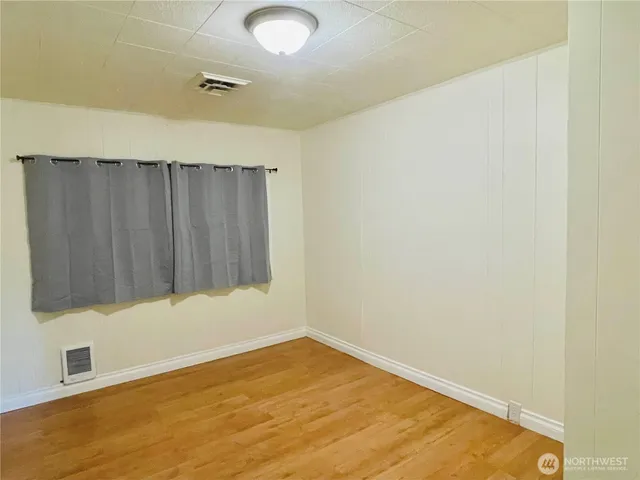 $545,000 | 15460 65th Avenue South, Tukwila, WA 98188