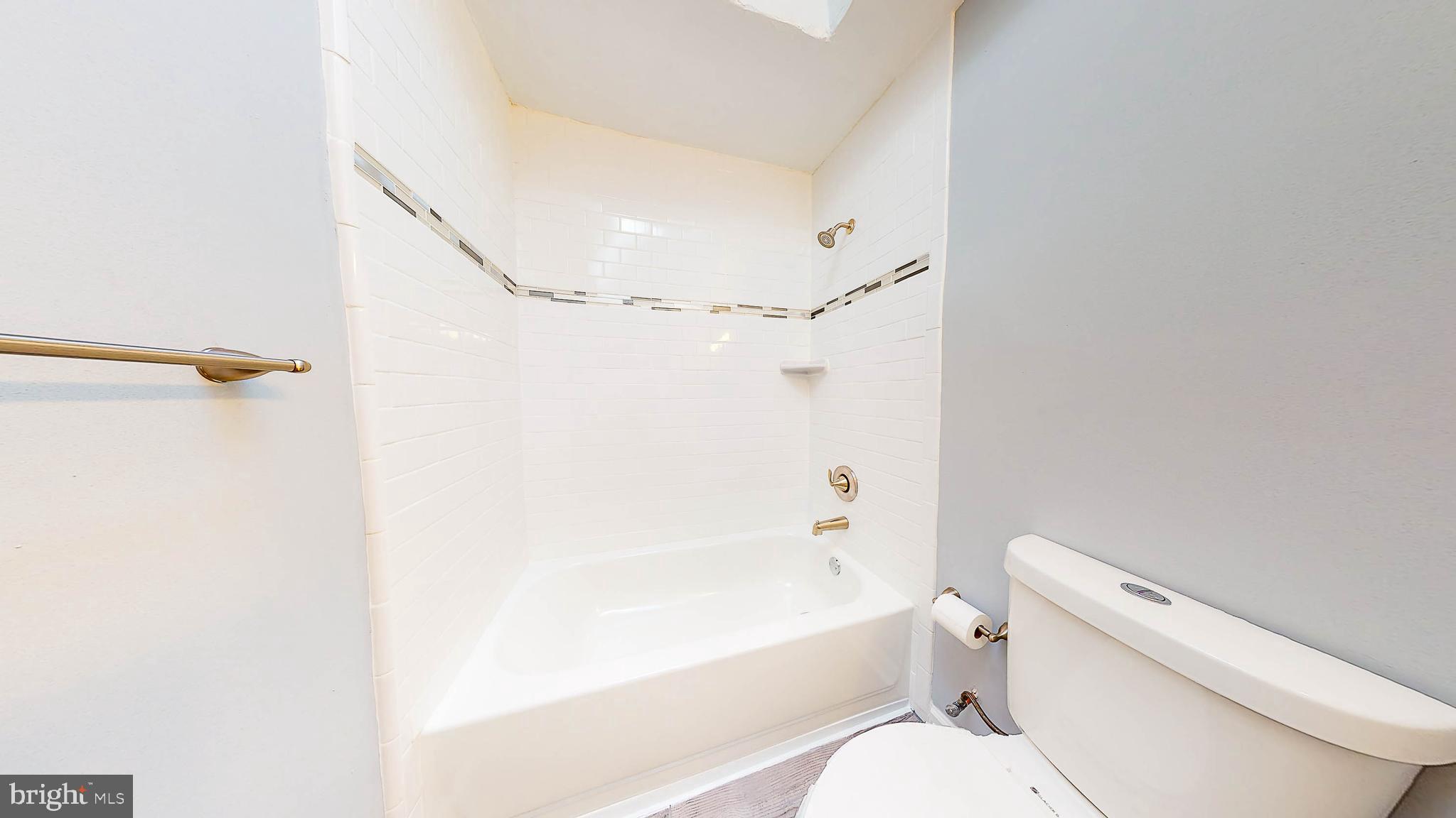 7142 Radbourne Road Upper Darby, PA 19082 - Photo 15 of 23