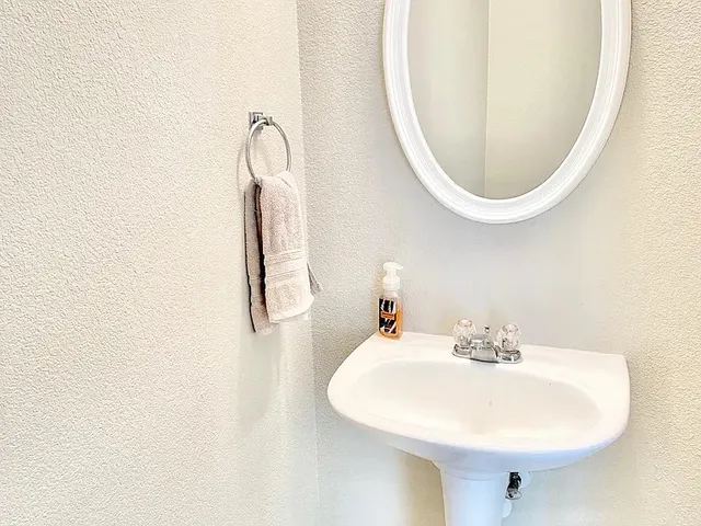 $2,400 | 9306 Brents Elm Drive, Austin, TX 78744