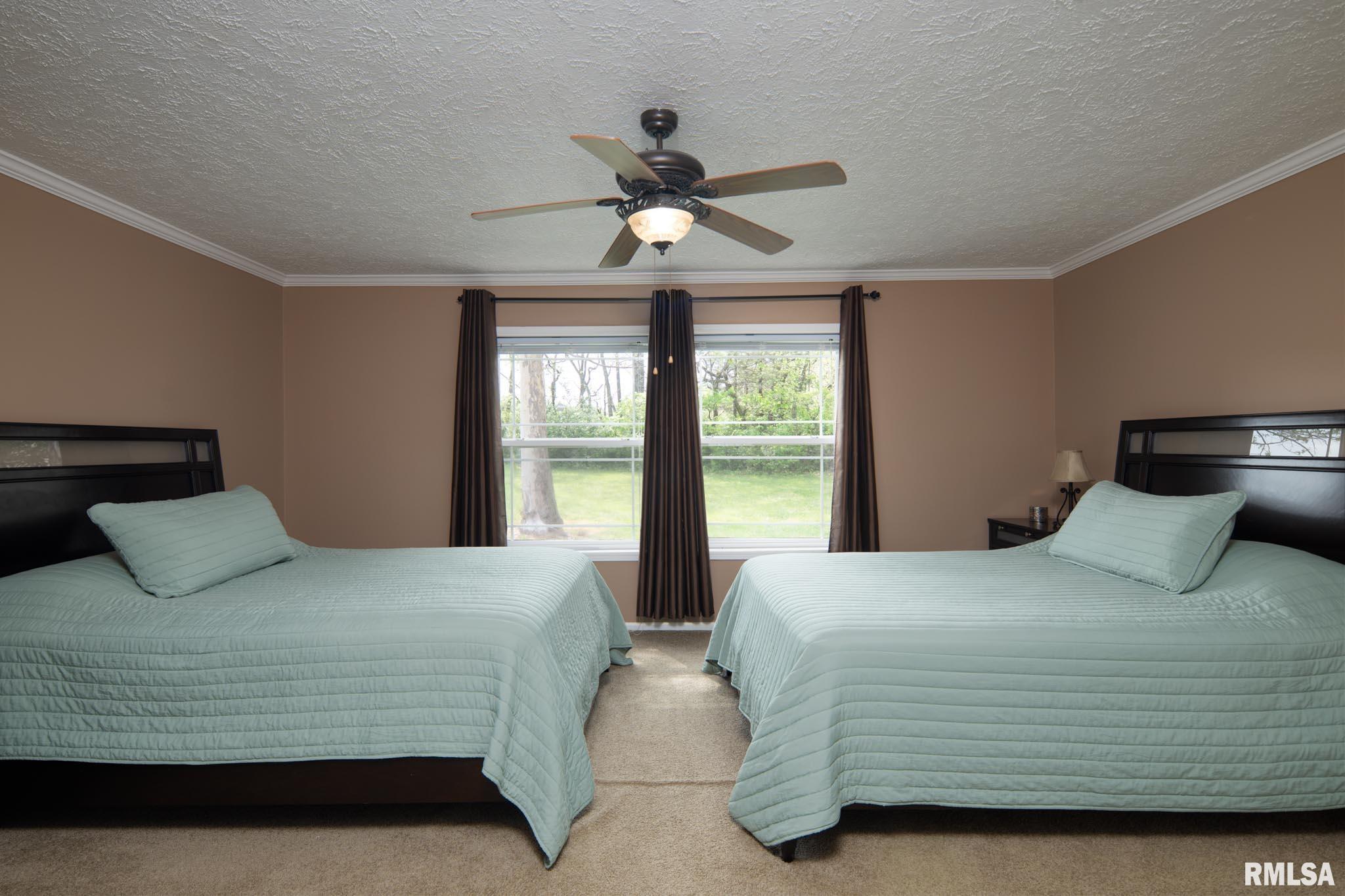 1645 Indian Point Road Vienna, IL 62995 - Photo 13 of 40