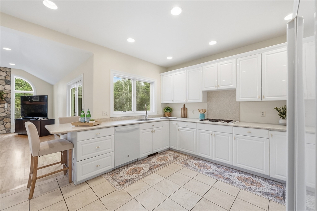 10 Haymeadow Road Boxford, MA 01921 - Photo 30 of 41