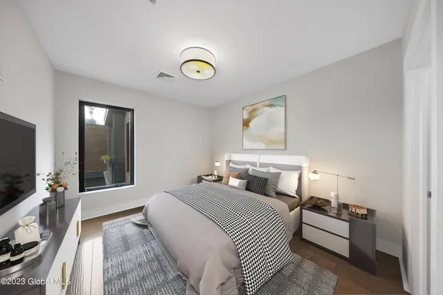 $3,000 | 116 West Avenue, Unit 206, Saratoga Springs, NY 12866