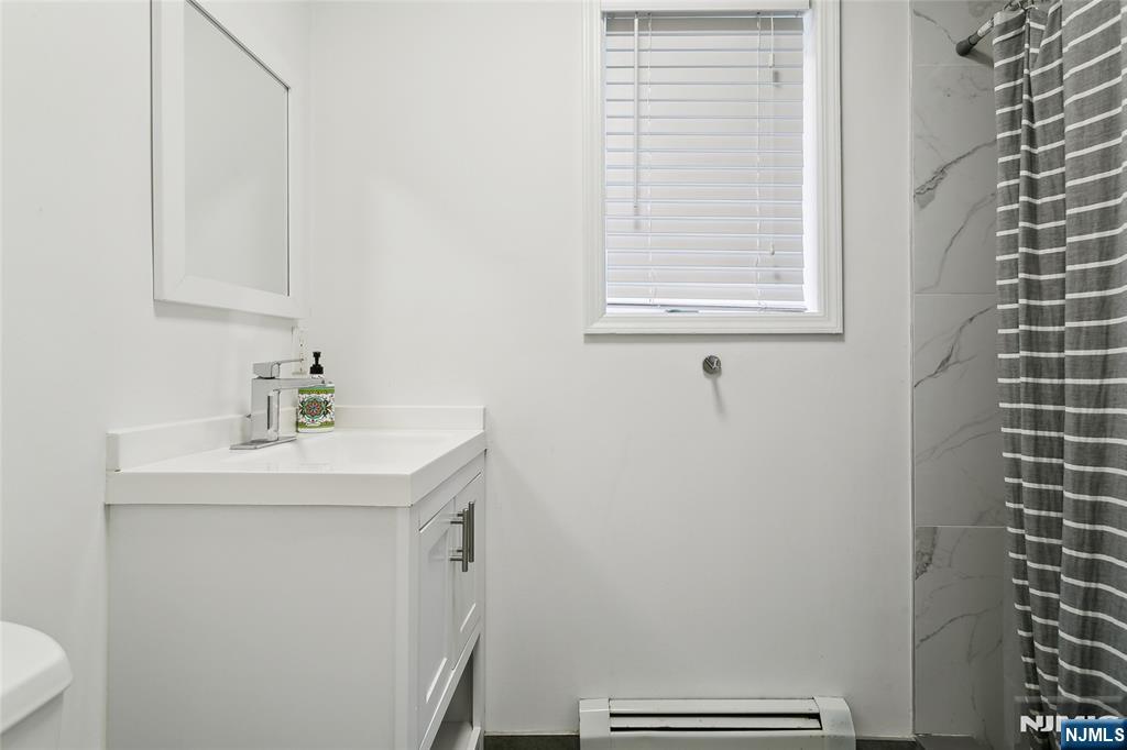 245 Knox Avenue Cliffside Park, NJ 07010 - Photo 28 of 31