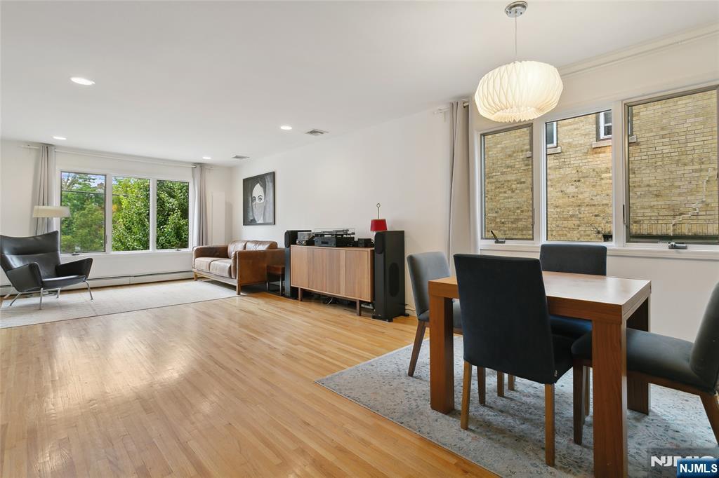 245 Knox Avenue Cliffside Park, NJ 07010 - Photo 9 of 31