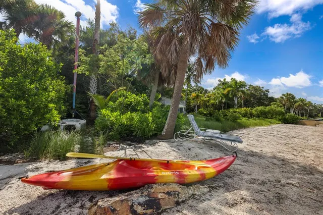 $3,995,000 | 3301 Bay Shore Road, Sarasota, FL 34234