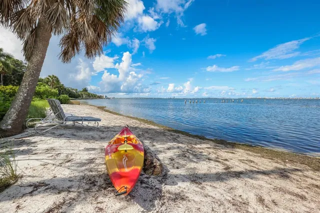 $3,995,000 | 3301 Bay Shore Road, Sarasota, FL 34234