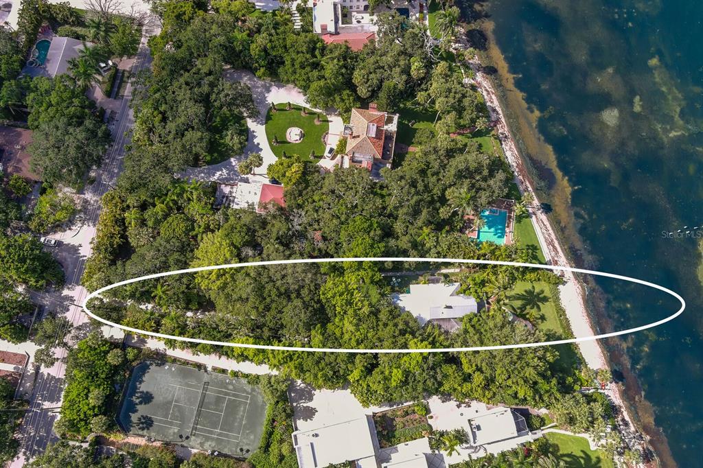 3301 Bay Shore Road Sarasota, FL 34234 - Photo 35 of 51 a view of outdoor space and yard