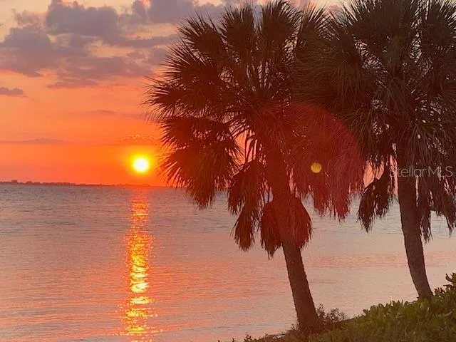 $3,995,000 | 3301 Bay Shore Road, Sarasota, FL 34234