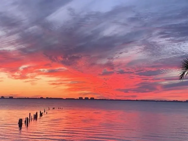 $3,995,000 | 3301 Bay Shore Road, Sarasota, FL 34234