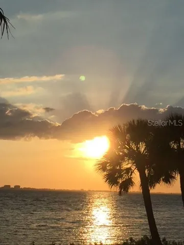 $3,995,000 | 3301 Bay Shore Road, Sarasota, FL 34234