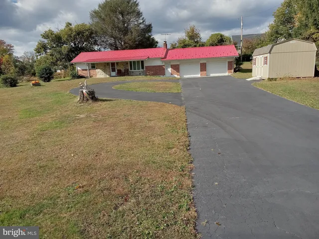 a view of a basketball court