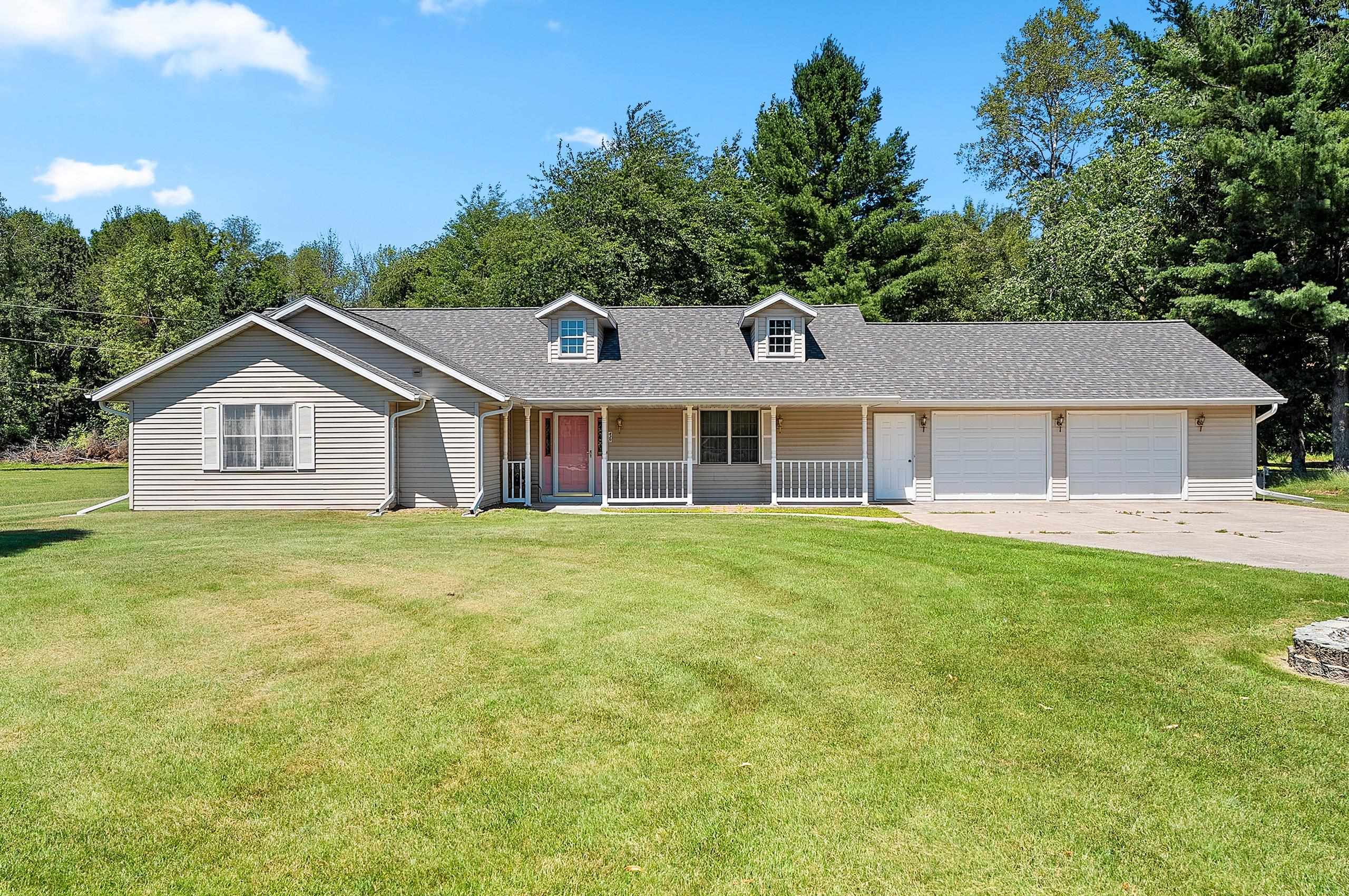 429 Jackson Street Oconto, WI 54153 - Photo 1 of 48