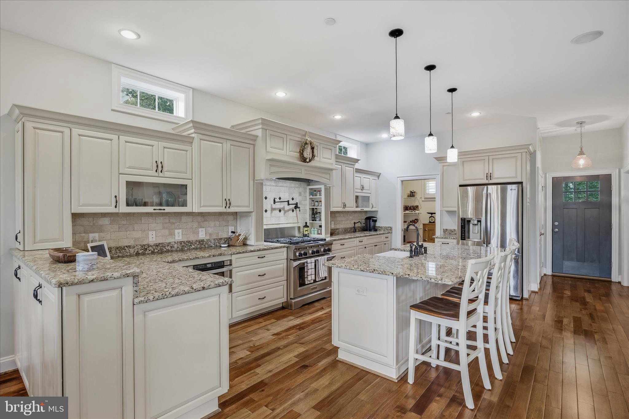 8382 Country Life Road Pasadena, MD 21122 - Photo 9 of 75 Gallery Image 9