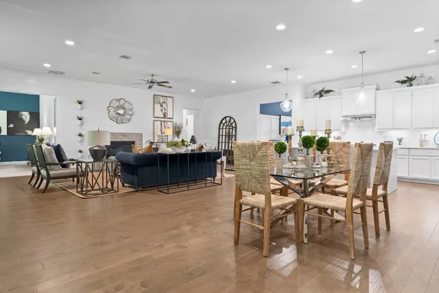 $949,990 | 226 Hydrangea Drive, Smithville, TX 78957