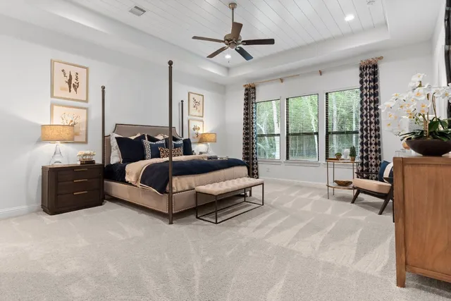 $949,990 | 226 Hydrangea Drive, Smithville, TX 78957