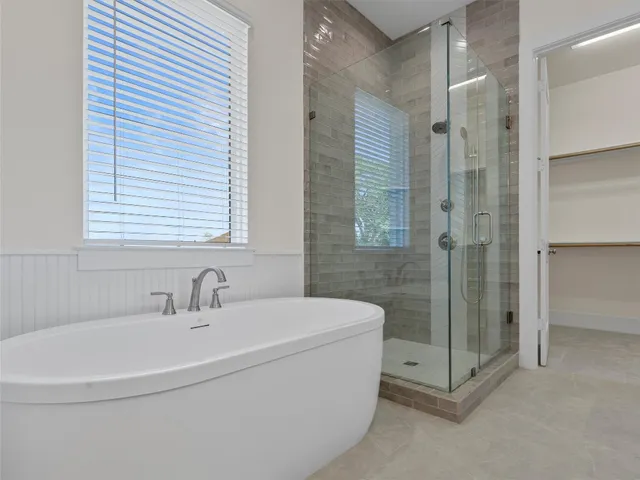 $949,990 | 226 Hydrangea Drive, Smithville, TX 78957