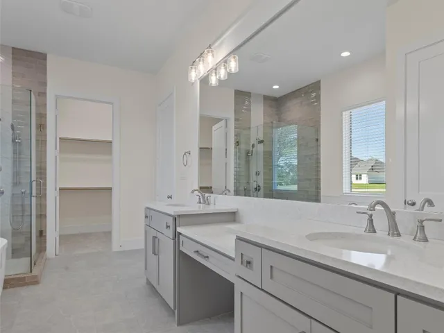 $949,990 | 226 Hydrangea Drive, Smithville, TX 78957