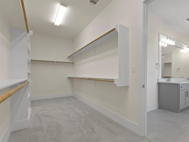 $949,990 | 226 Hydrangea Drive, Smithville, TX 78957