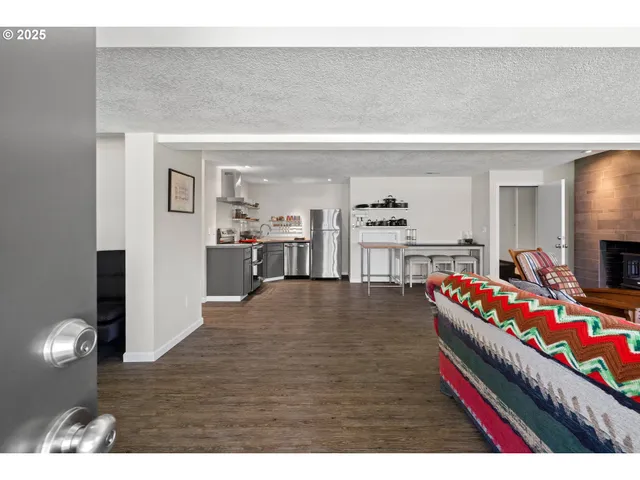 $1,295,000 | 37333 Northeast Reed Road, Corbett, OR 97019