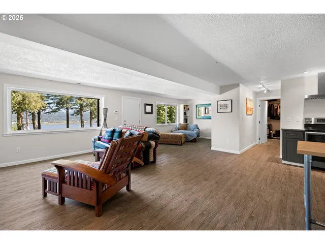 $1,295,000 | 37333 Northeast Reed Road, Corbett, OR 97019