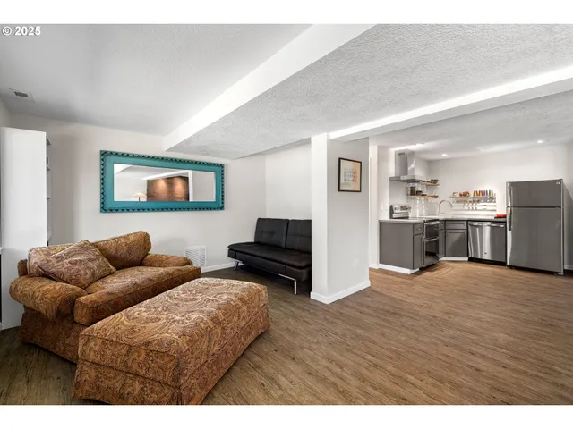 $1,295,000 | 37333 Northeast Reed Road, Corbett, OR 97019