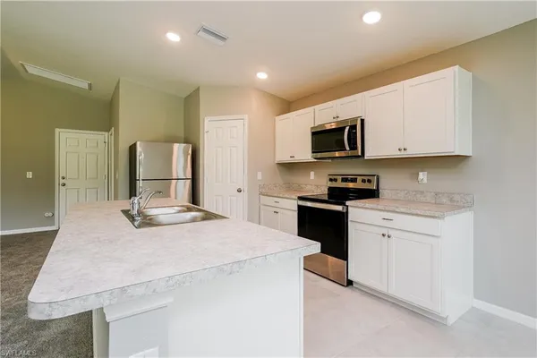 $2,080 | 52 Olive Avenue South, Lehigh Acres, FL 33976