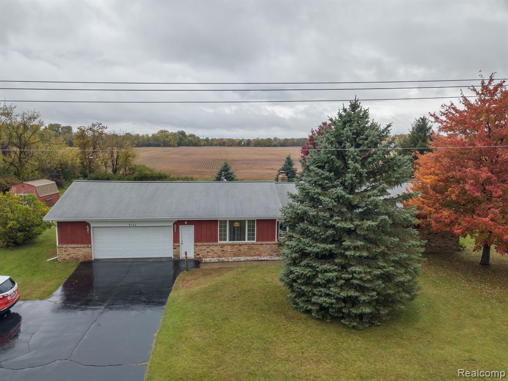 9730 Bell Road Birch Run, MI 48415 - Photo 2 of 40