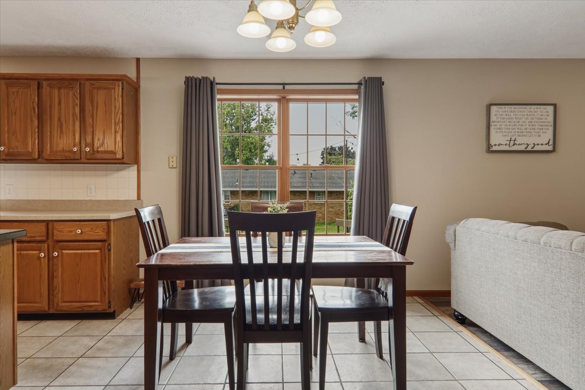302 Ceilo View Street Colfax, IL 61728 - Photo 11 of 28 Gallery Image 11