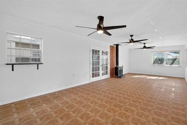 $375,000 | 3450 Laurel Drive, Mount Dora, FL 32757