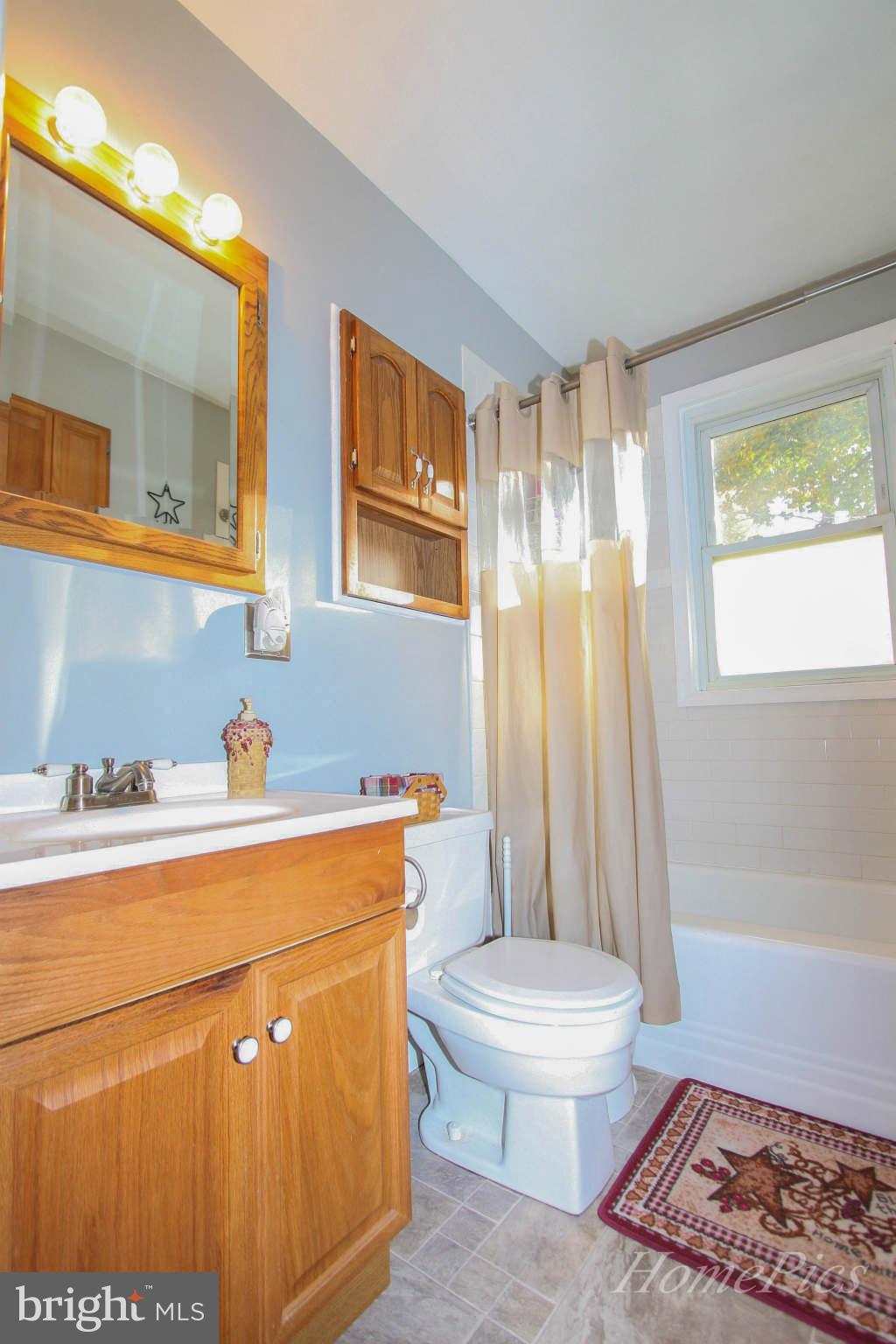 1049 Columbia Road Hagerstown, MD 21742 - Photo 22 of 30 Bath