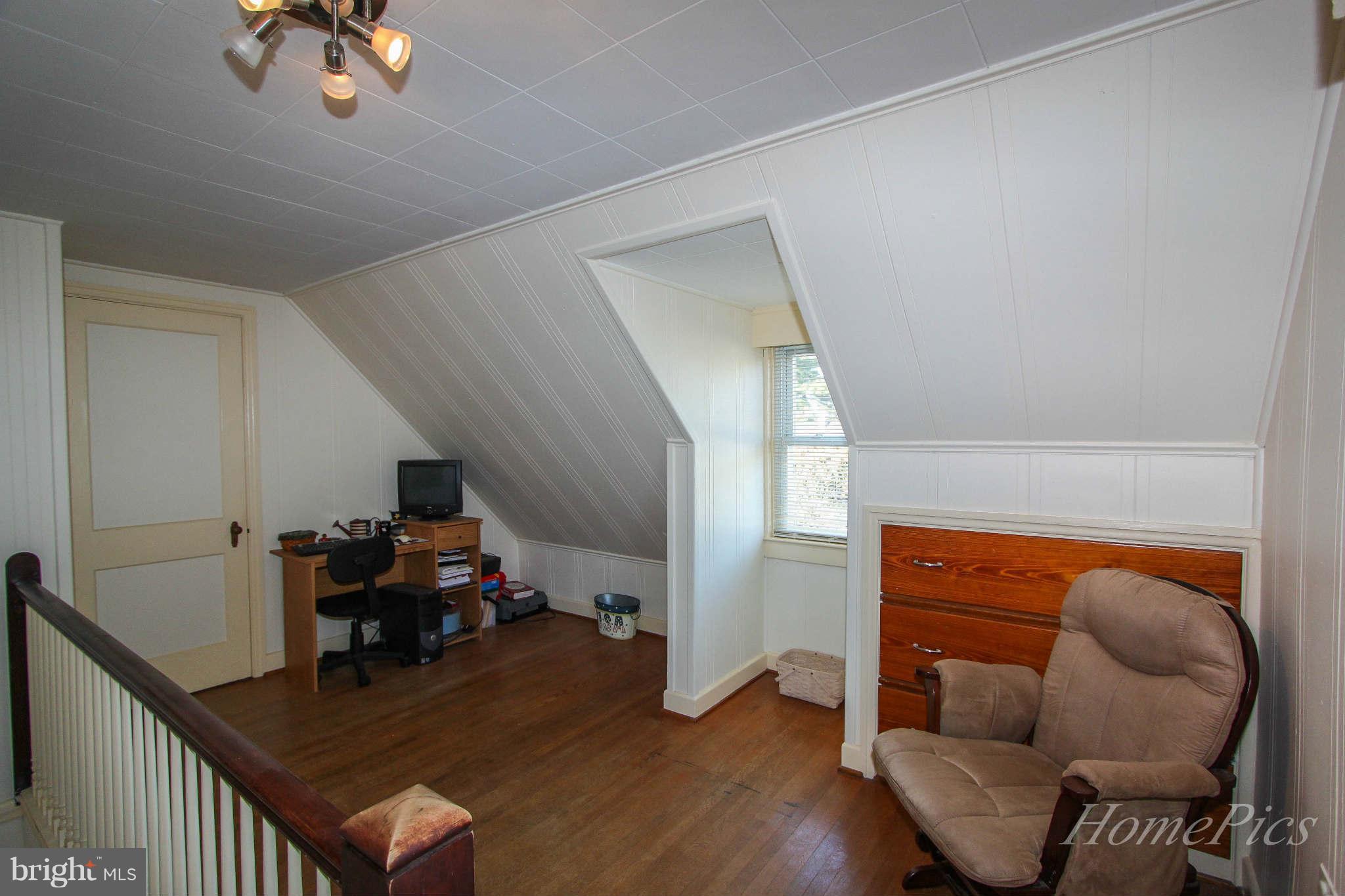 1049 Columbia Road Hagerstown, MD 21742 - Photo 23 of 30 Interior (General)
