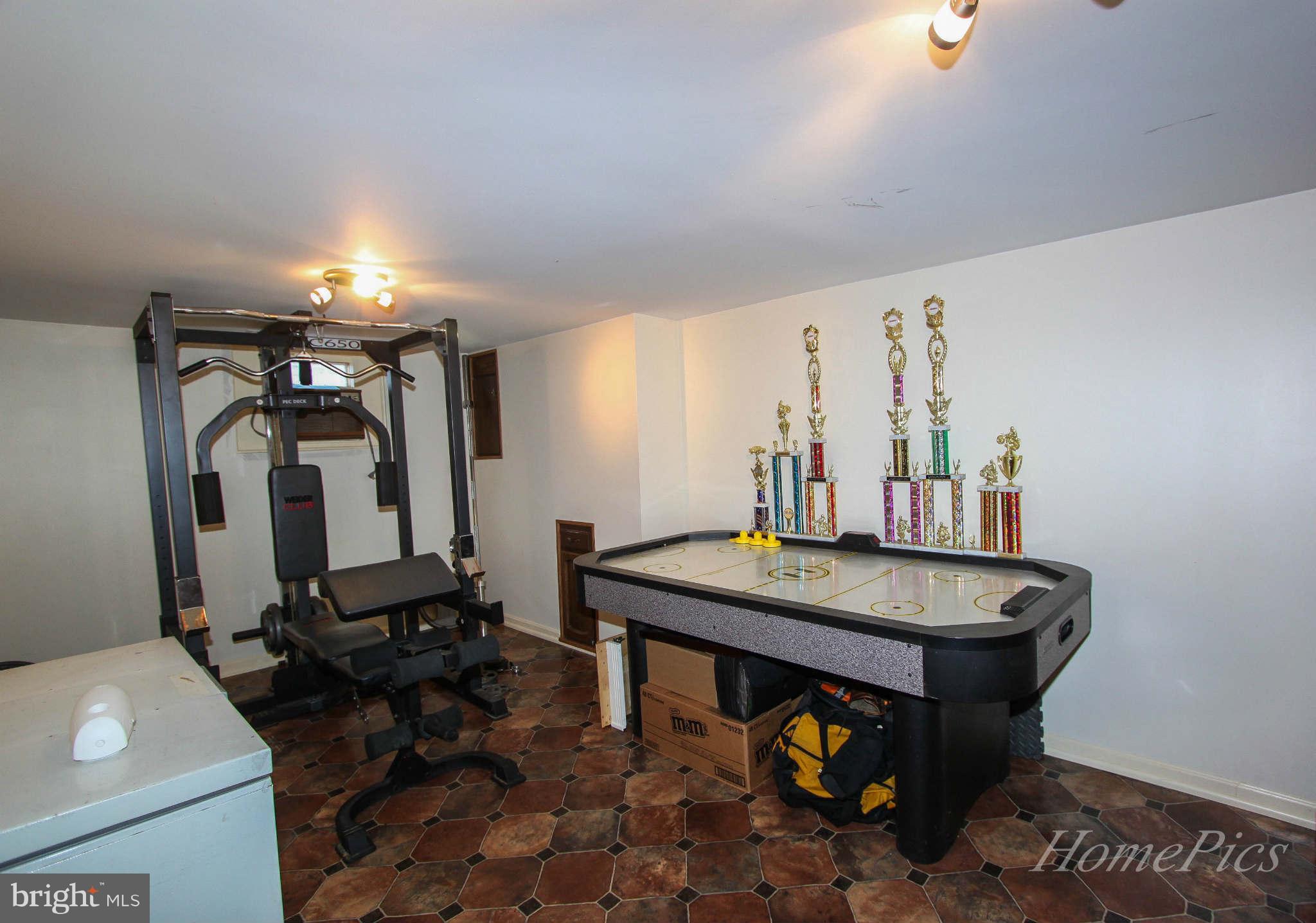 1049 Columbia Road Hagerstown, MD 21742 - Photo 29 of 30 Basement