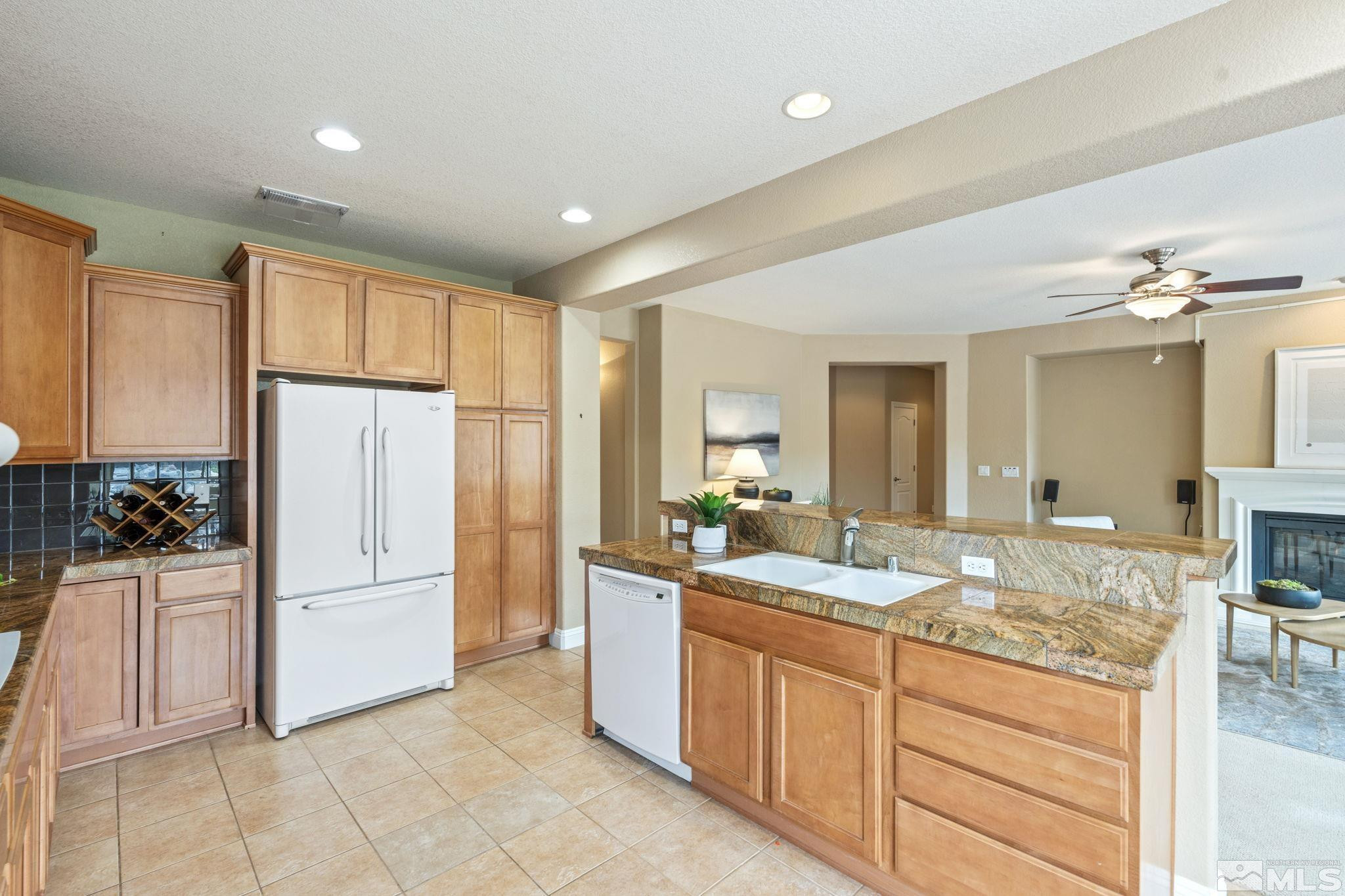610 Aberdeen Court Reno, NV 89521 - Photo 9 of 40 Photo 9