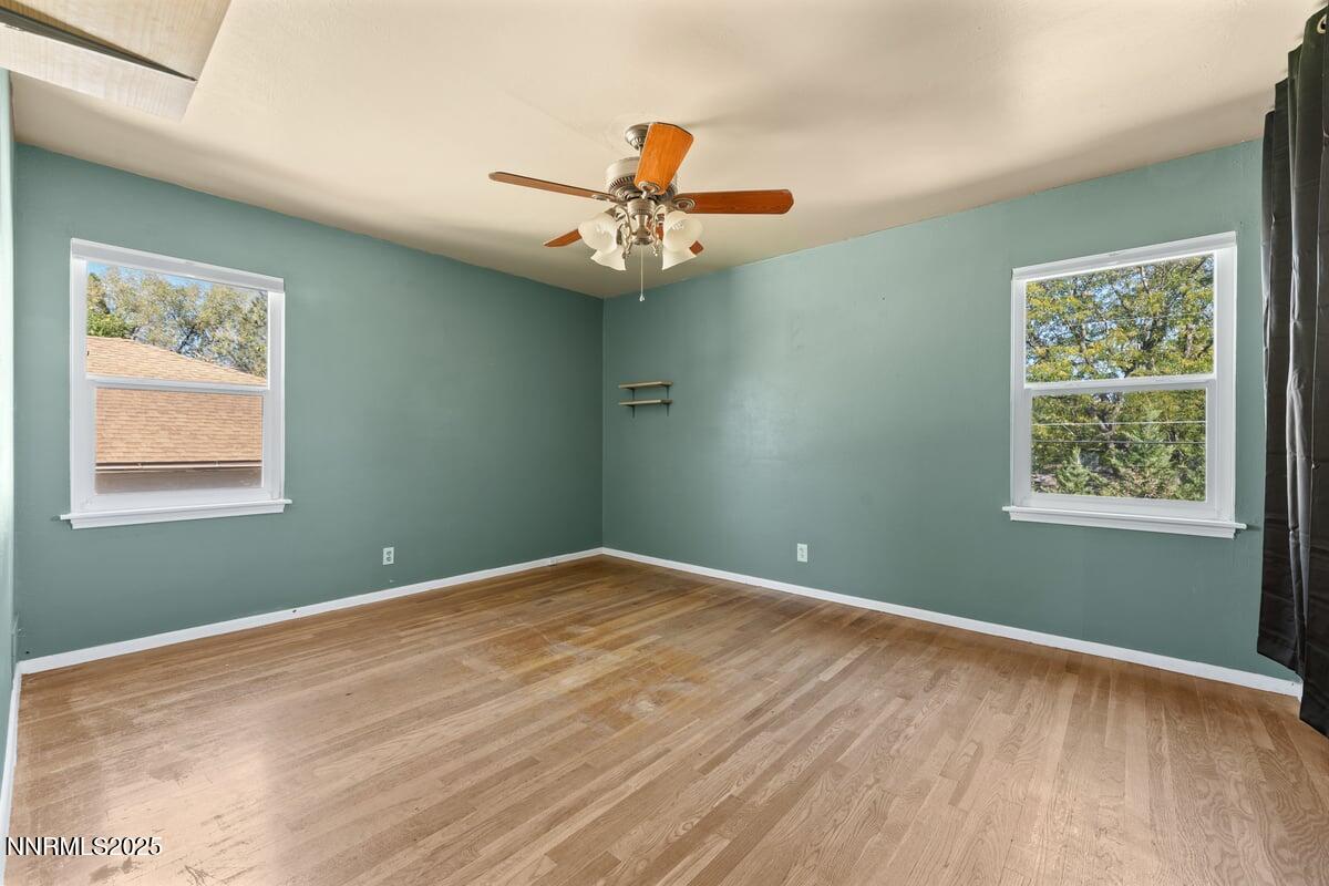 820 Stoker Avenue Reno, NV 89503 - Photo 16 of 33 820 Stoker Ave Reno NV 89503 20 of 52