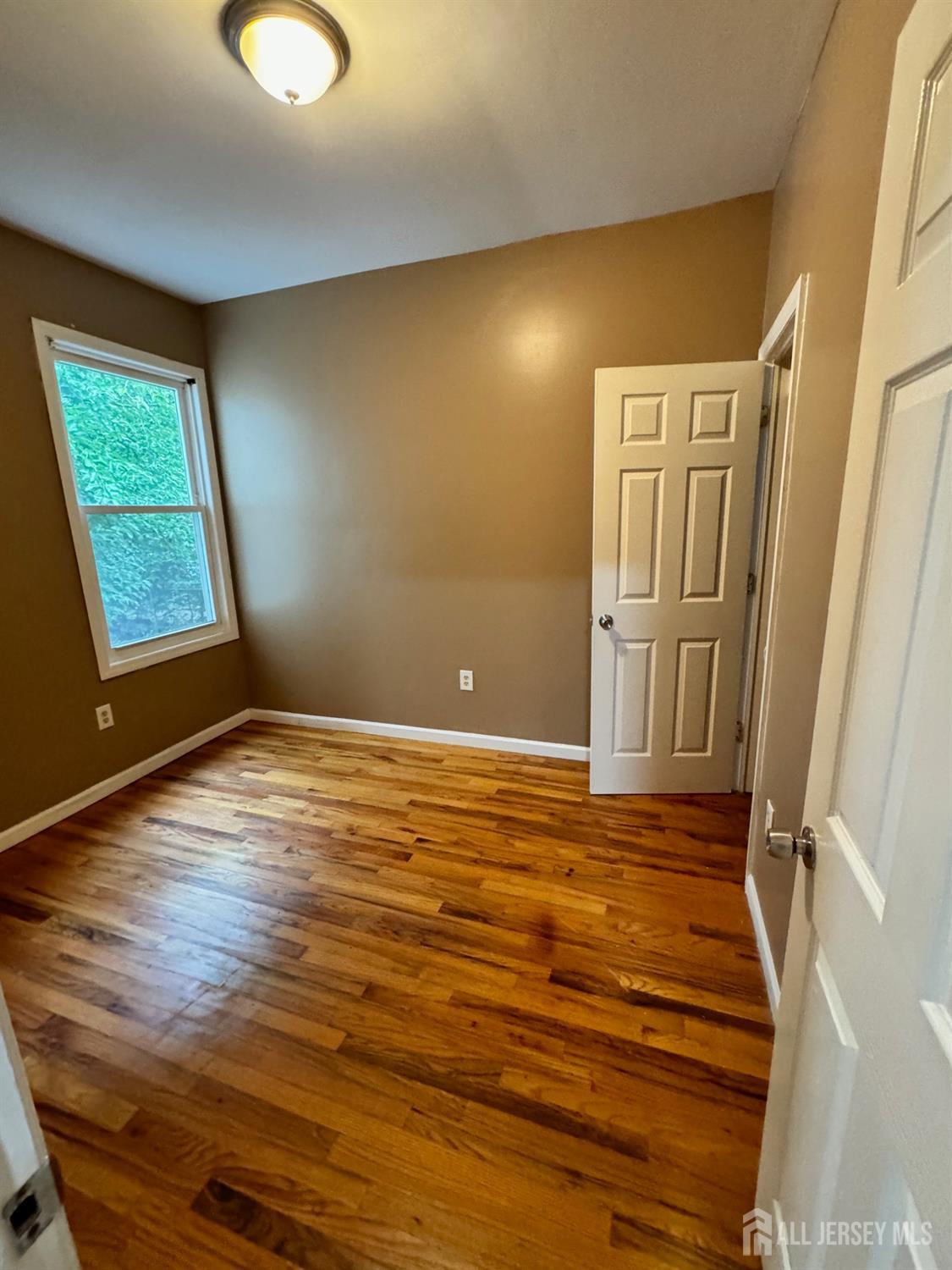 27 Alexander Street Newark, NJ 07106 - Photo 6 of 12