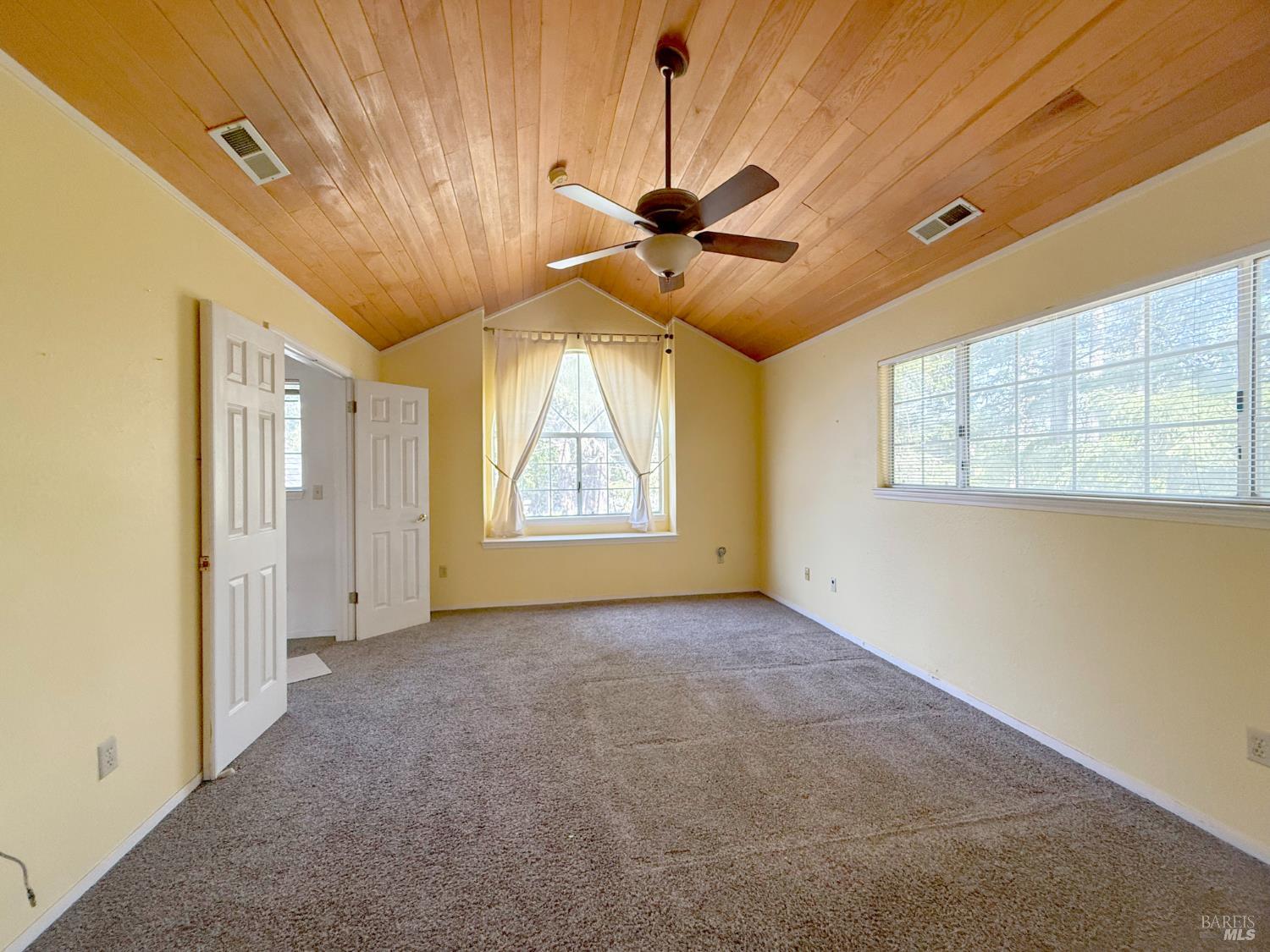 27009 Hawk Court Willits, CA 95490 - Photo 14 of 31