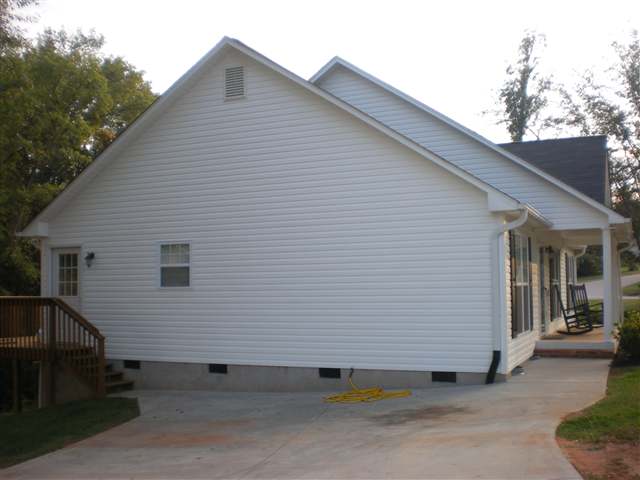 200 Boydton Road Boiling Springs, SC 29316 - Photo 2 of 24