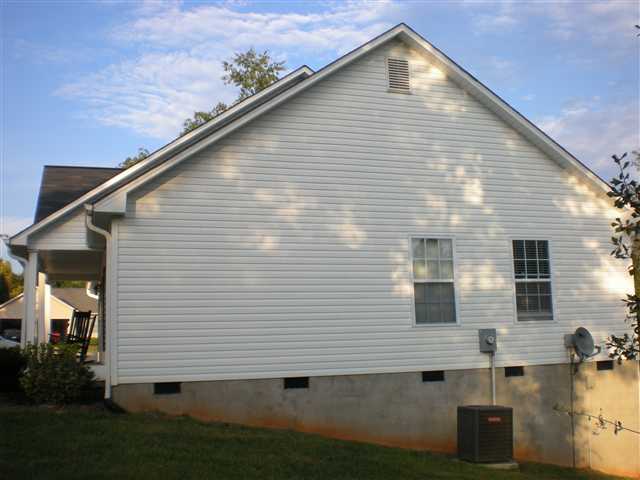 200 Boydton Road Boiling Springs, SC 29316 - Photo 3 of 24