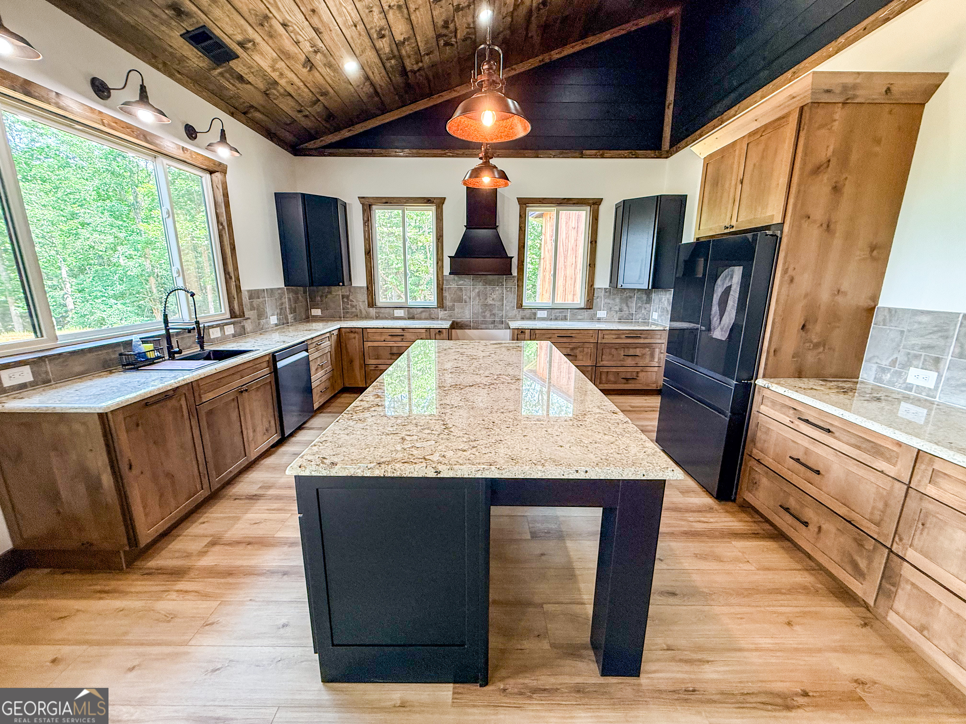 402 Lovelace Road Clarkesville, GA 30523 - Photo 47 of 73