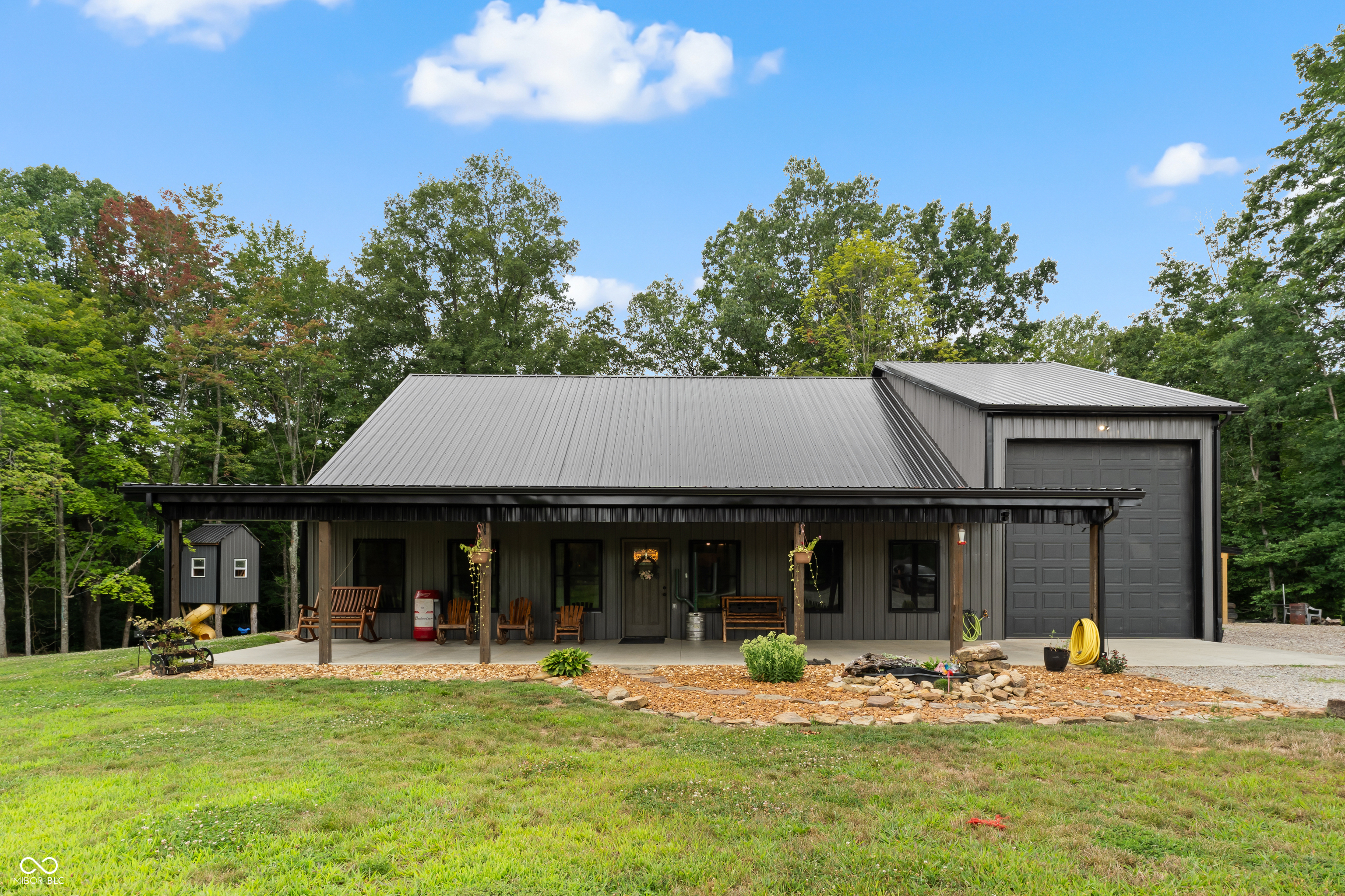 8513 East Green Acres Road Columbus, IN 47201 - Photo 1 of 51 Gallery Image 1