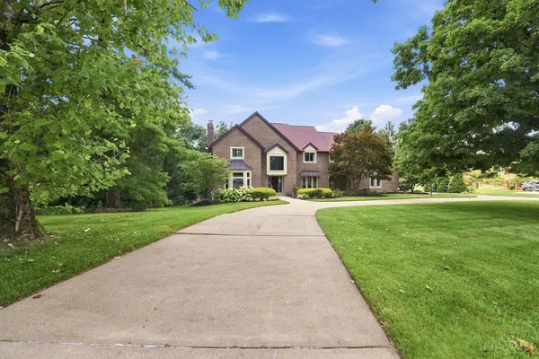 $1,350,000 | 401 Sunny Acres Drive, Cincinnati, OH 45255
