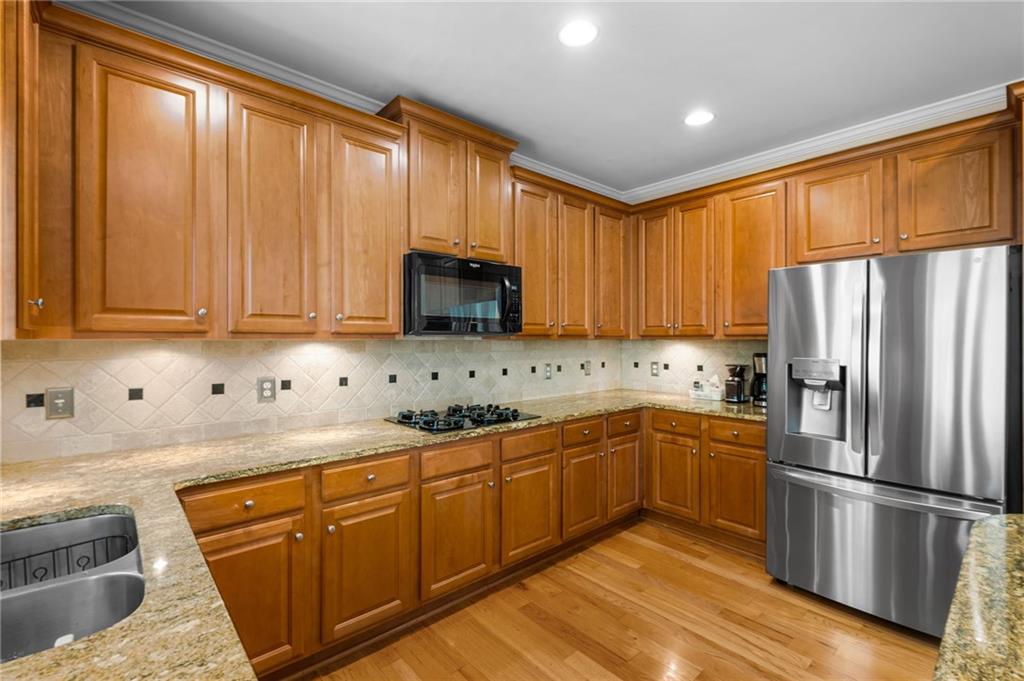 414 Lakepoint Trace Canton, GA 30114 - Photo 3 of 107