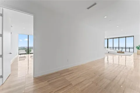 $6,499,000 | 2912 Bayshore Boulevard, Unit 2501, Tampa, FL 33629