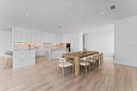 $6,499,000 | 2912 Bayshore Boulevard, Unit 2501, Tampa, FL 33629