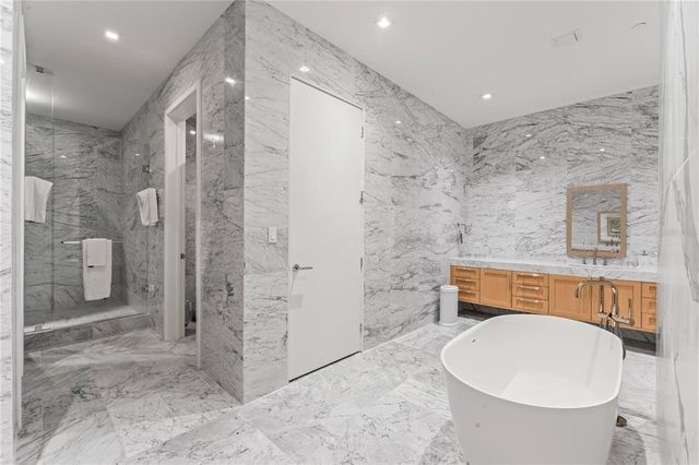 $6,499,000 | 3101 Bayshore Boulevard, Unit 2501, Tampa, FL 33629