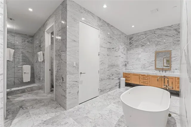 $6,499,000 | 3101 Bayshore Boulevard, Unit 2501, Tampa, FL 33629